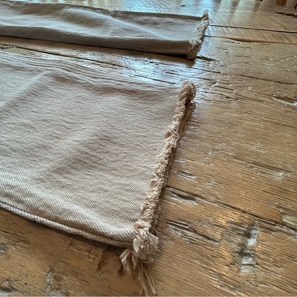 GAP Cheeky Straight High Rise Beige Jeans - Picture 4 of 5